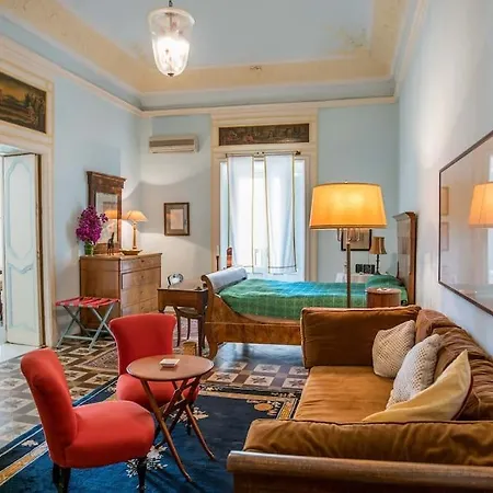 Prestigioso, Sotto Al Castello Di アパート